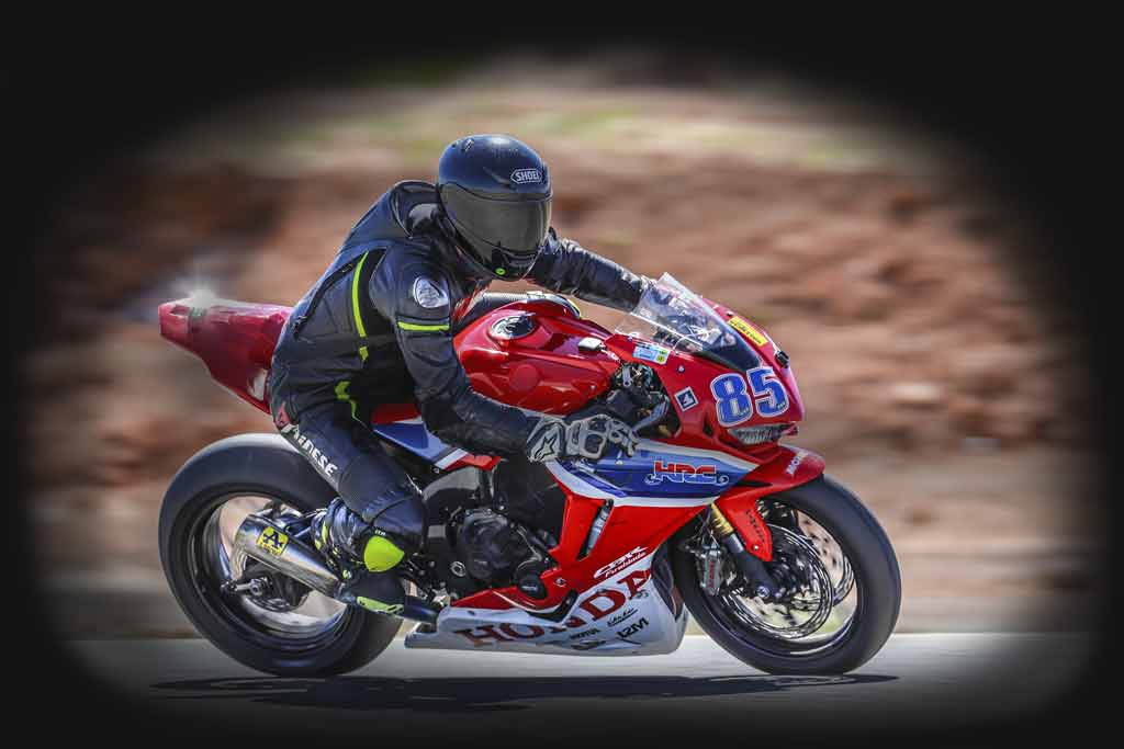 тренировка навыков на мотоцикле