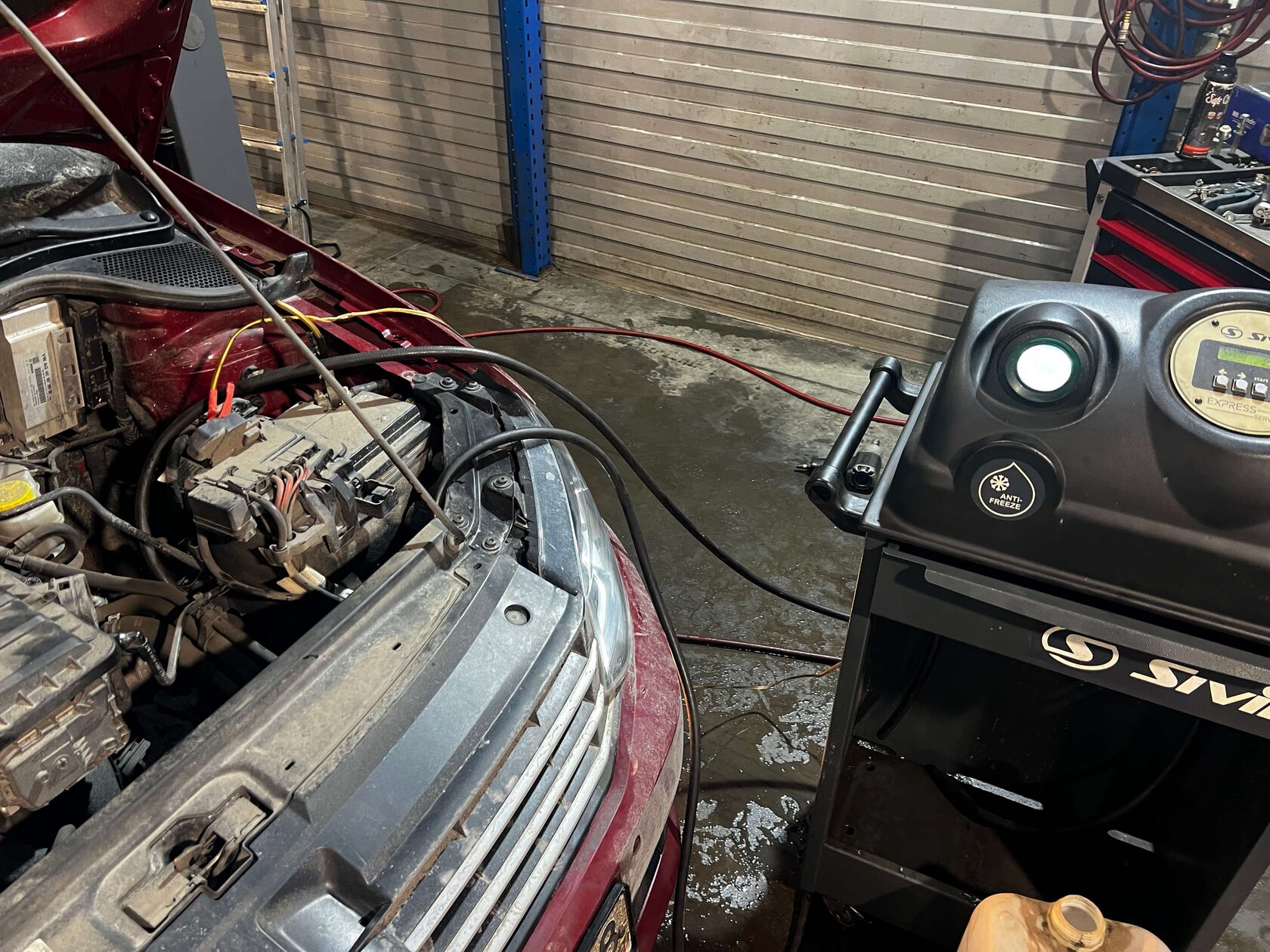 Процесс аппаратной замены охлаждающей жидкости