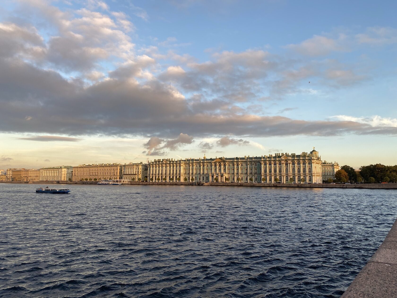 Срок петербург. Санкт-Петербург экскурсии. Петербург Невские сезоны. Второй Петербург. Питер прогулка.