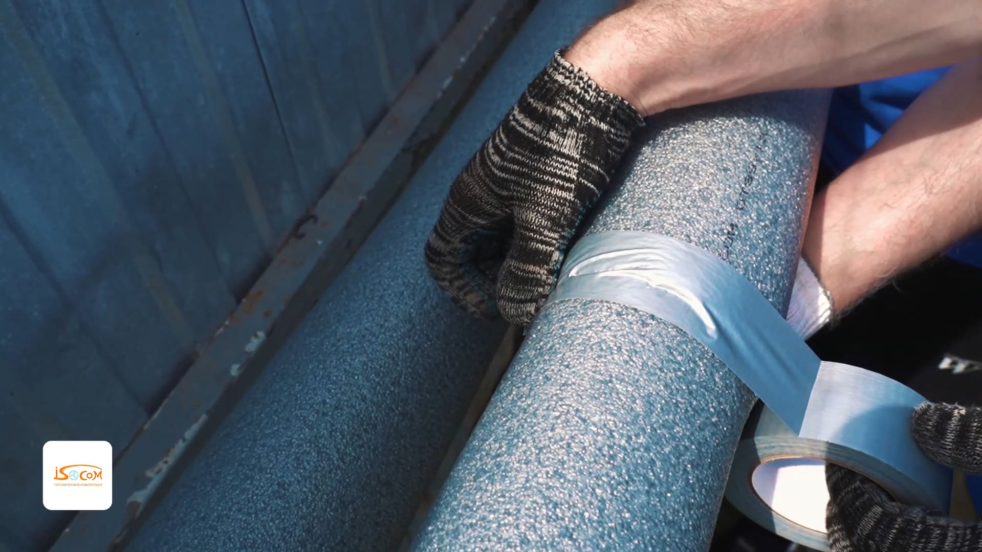 Труба, покрытая теплоизоляционной краской