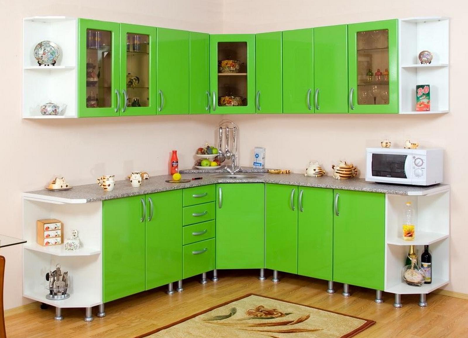 Кухонный гарнитур угловой цвет. Кухонный гарнитур зеленый. Кухонные гарнитуры угловые. Яркий кухонный гарнитур. Кухонный гарнитур углом.