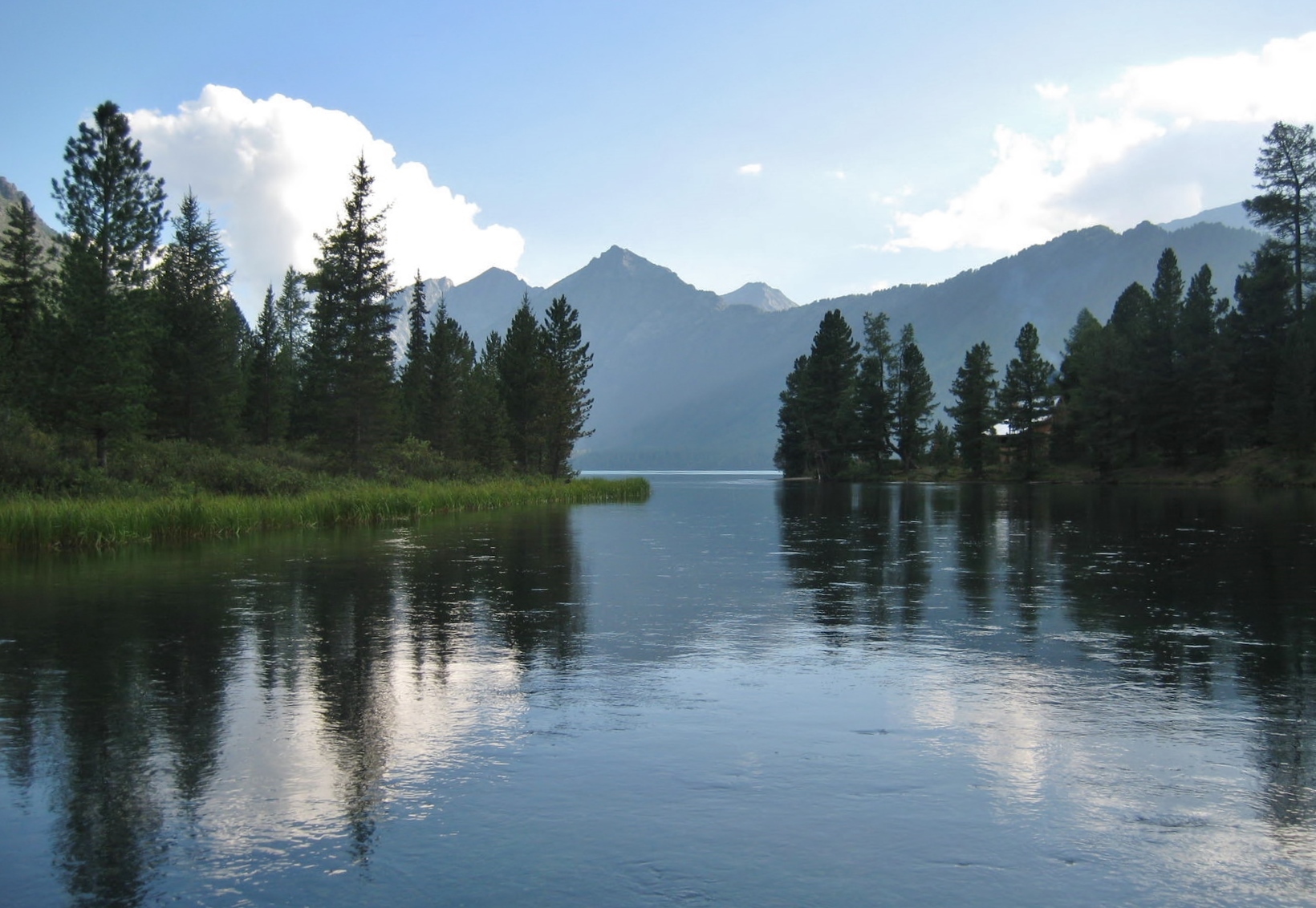 Озеро три сестры. Уймонская Долина горный Алтай достопримечательности. Озера нашего края. Уймонское озеро. Маленькие горы.