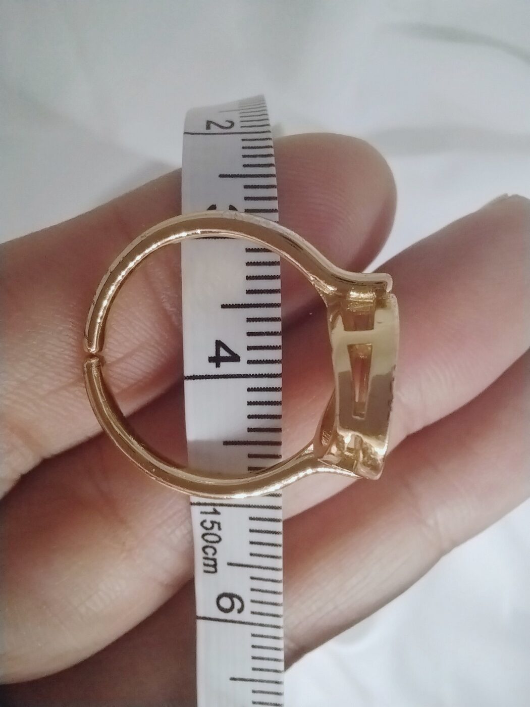 золотой браслет