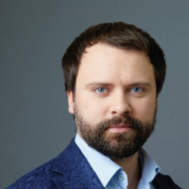 Kарьера и образование