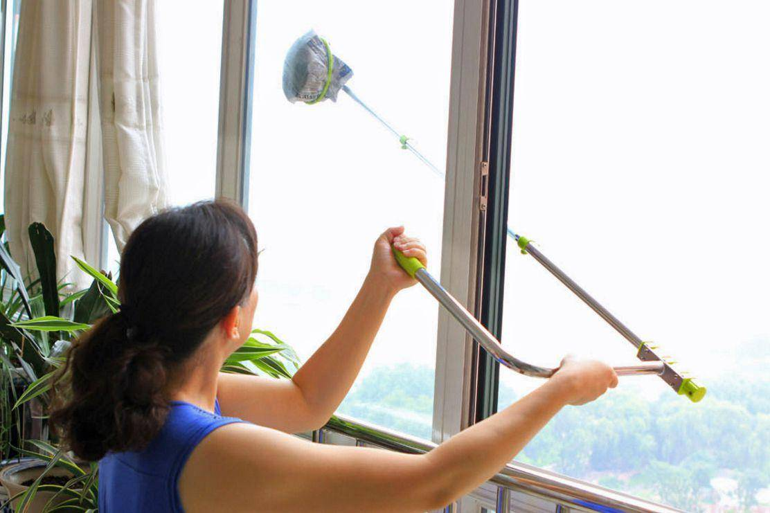 Как помыть высокие окна снаружи