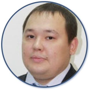 Рияз Фоатович Комаров