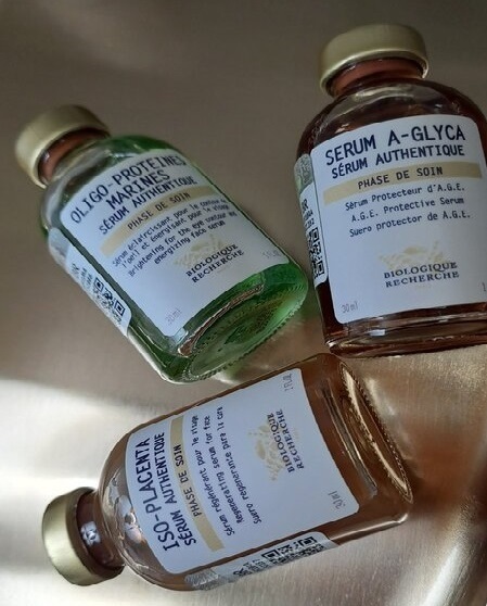 Флакони сироваток Biologique Recherche для домашнього догляду: Oligo-Proteines Marines A-Glyca Iso-Placenta.