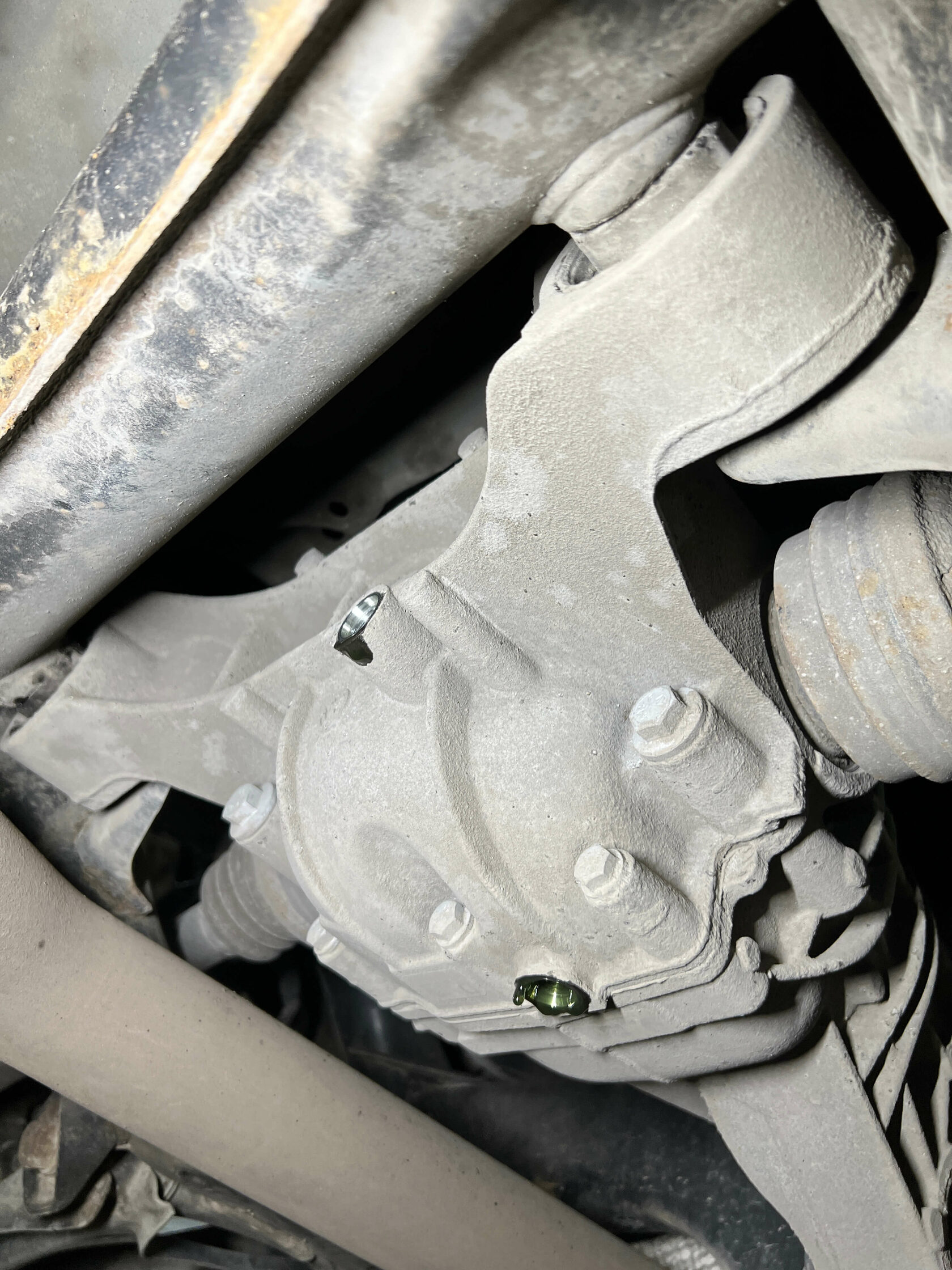 Замена масла в заднем редукторе