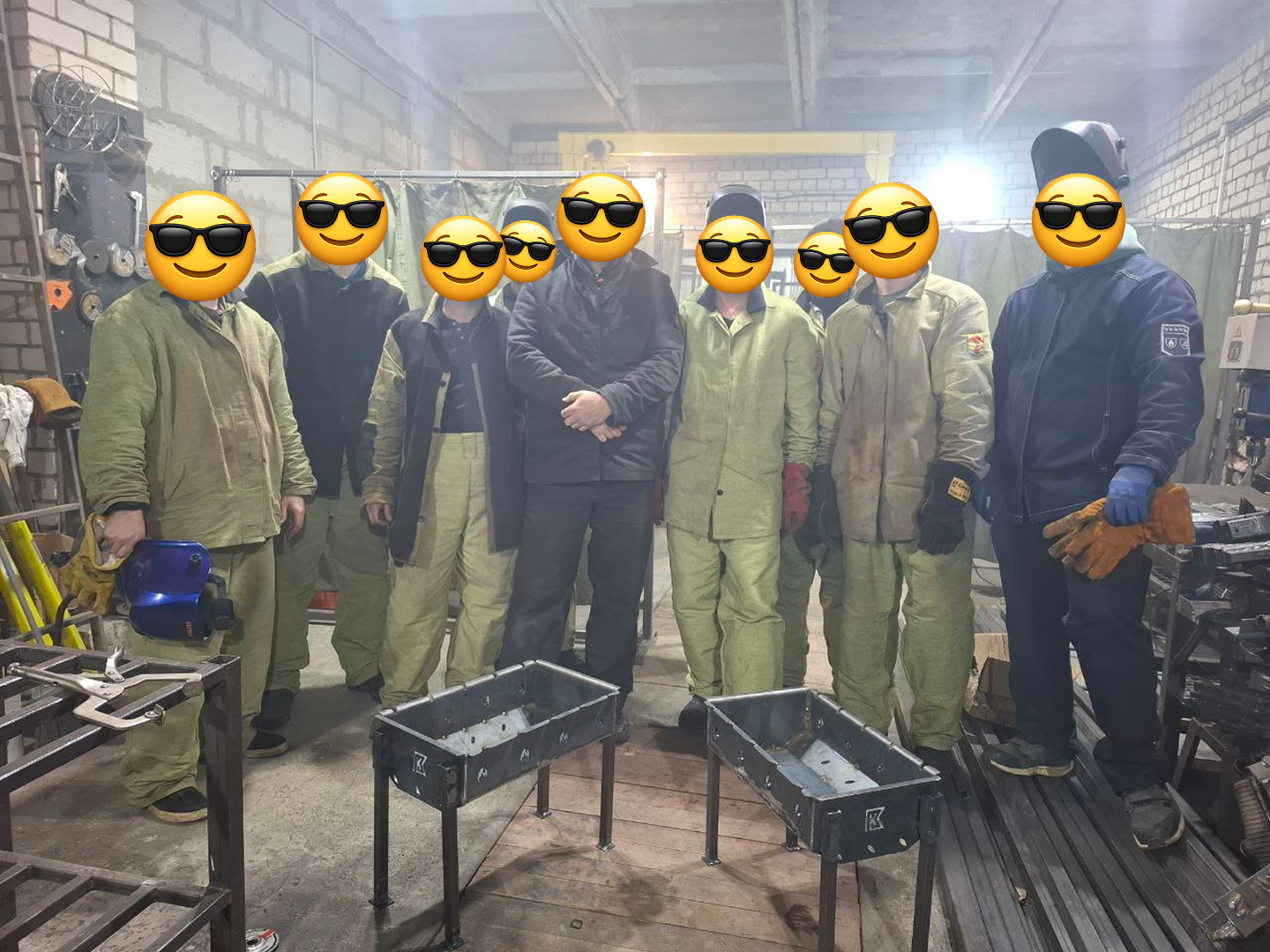 Сварщики на курсе обучения