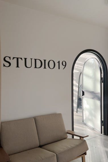 Фотостудия STUDIO’19 в Челябинске 7 большие окна