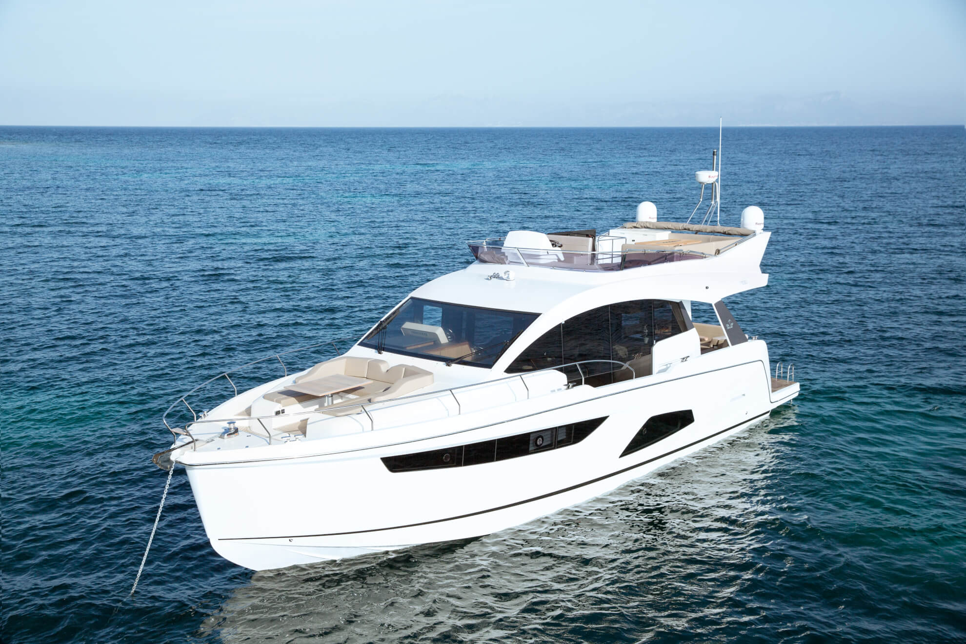 Sealine s37