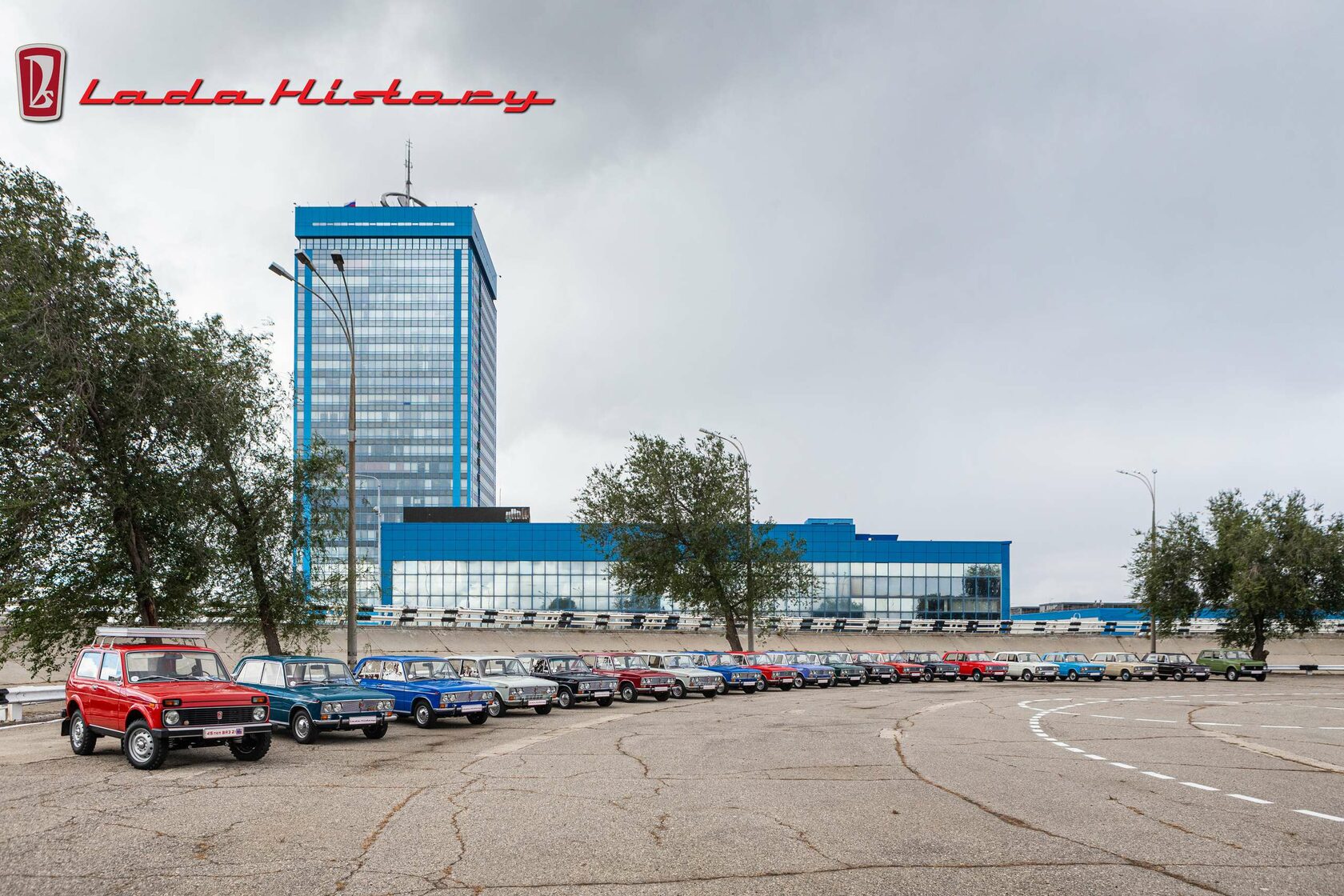 Звезда жигулей тольятти. Комплекс 2 тольятти. Тольяттинская городская поликлиника 2. Тольятти улица ворошилова 2 дом. Маршала жукова 13б тольятти.