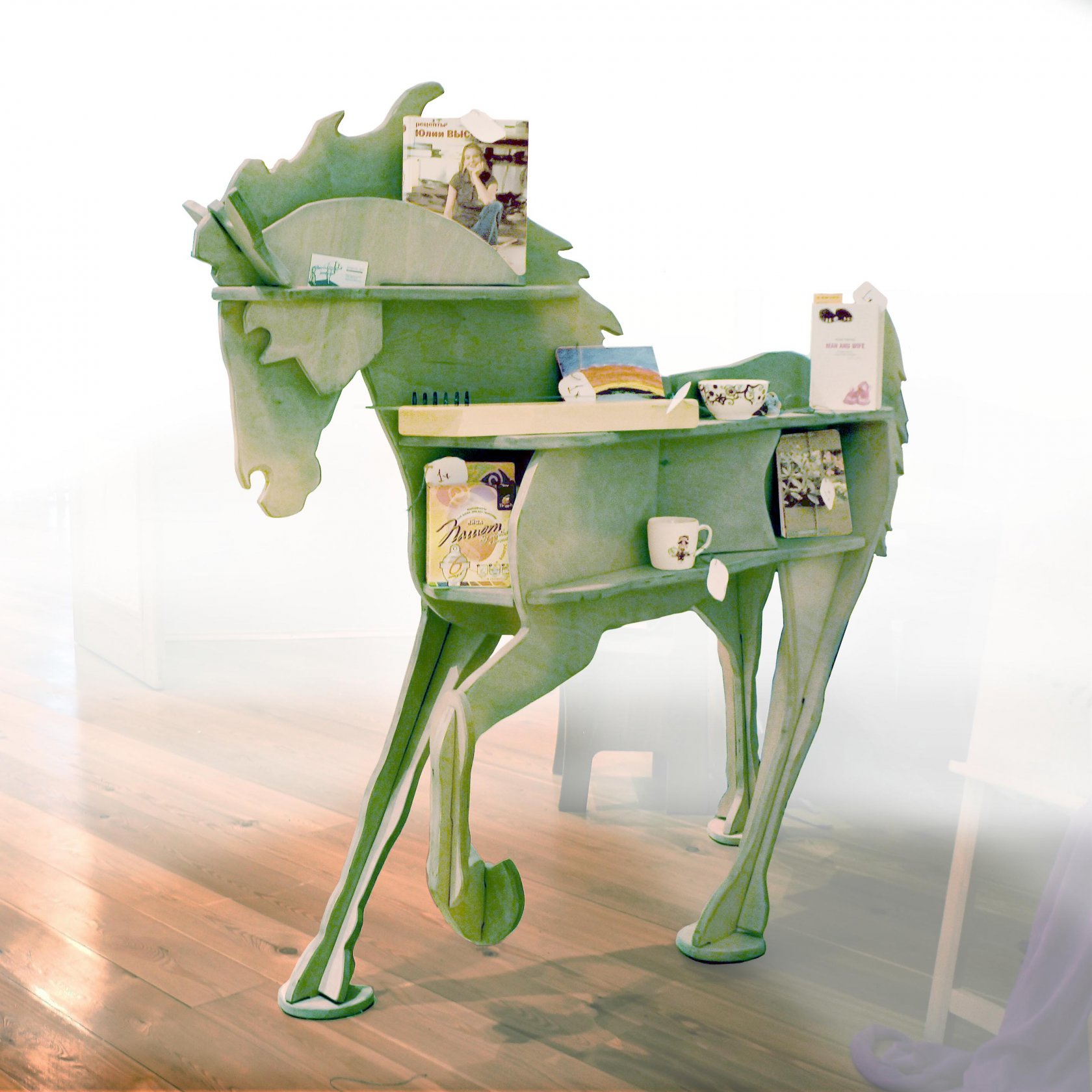 стеллаж "Конь", коллекция дизайнерской мебели