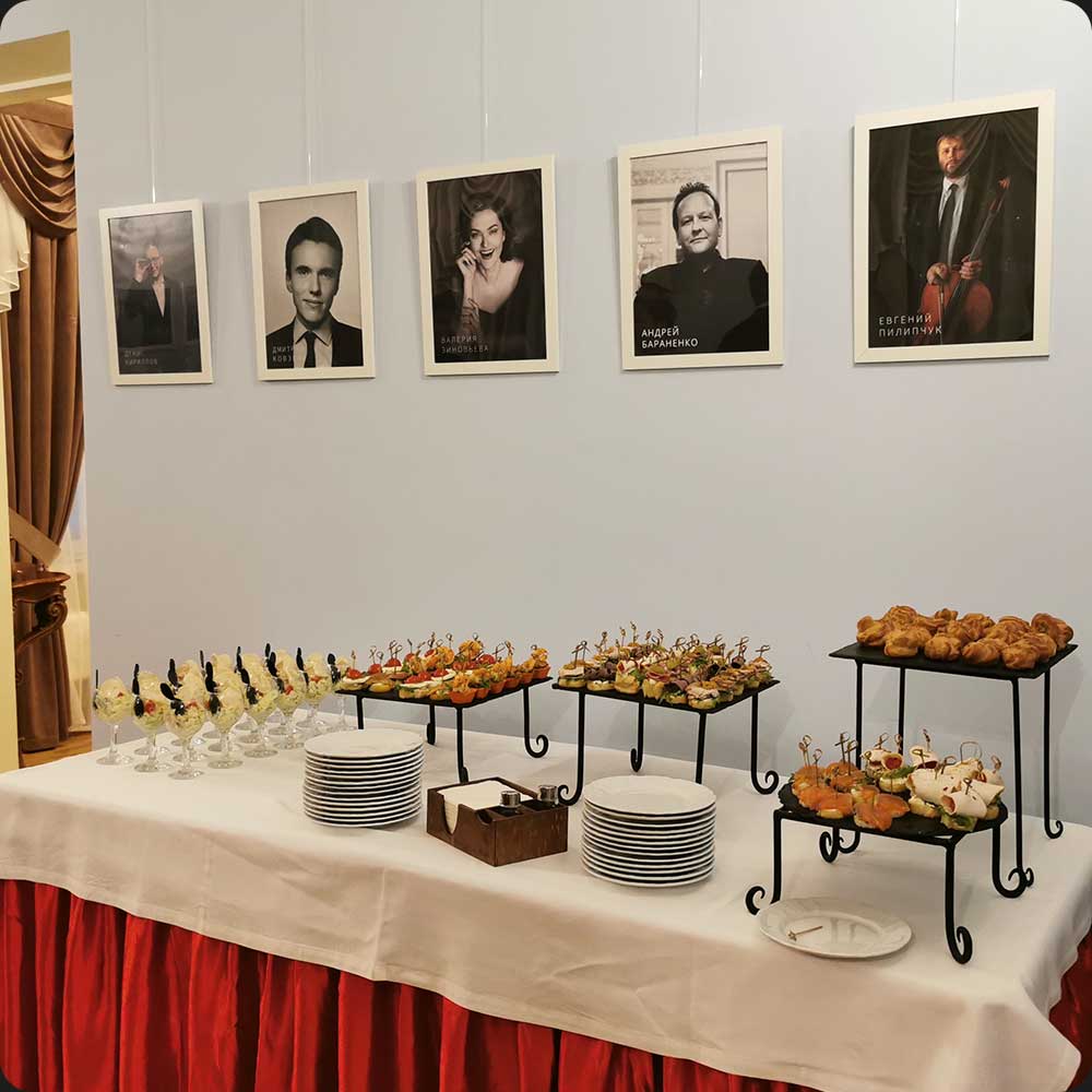 фуршет с доставкой с готовыми закусками