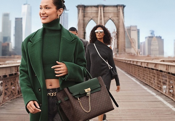 Официальный дисконт центр сумок бренда Michael Kors