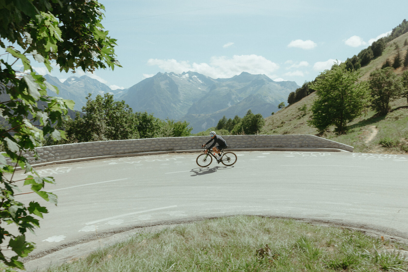 Летняя деревня Alpe d’Huez
