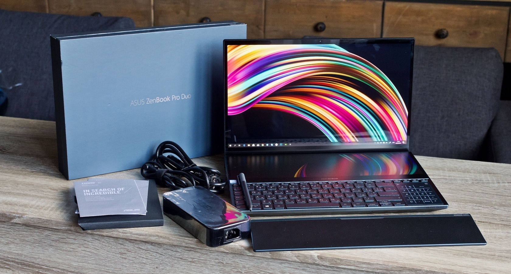 Обзор ASUS Duo Pro UX581: ноутбук с двумя экранами