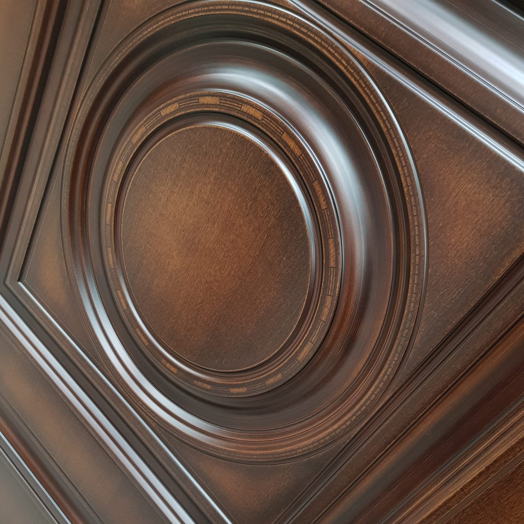 Шпон или шпонированые панели