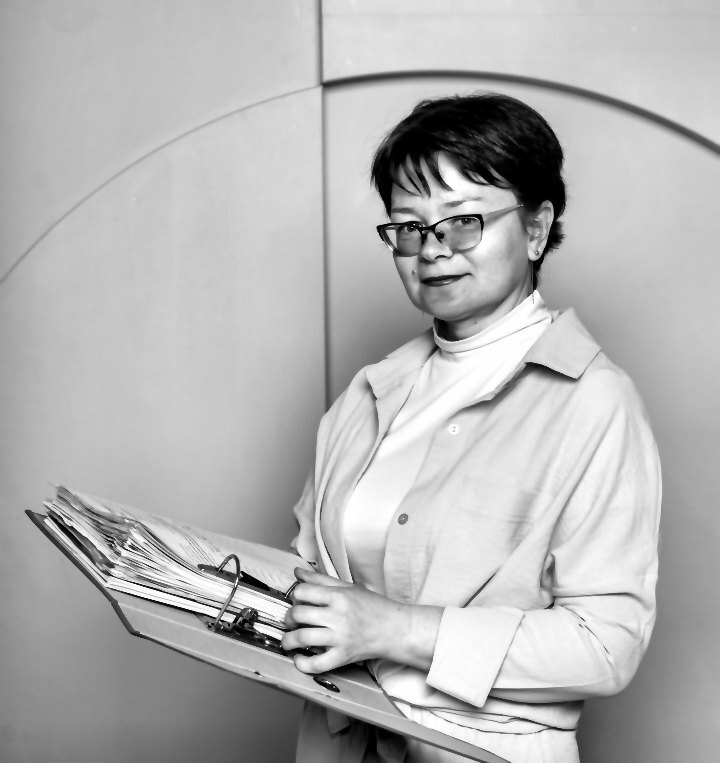 Елена — бухгалтер