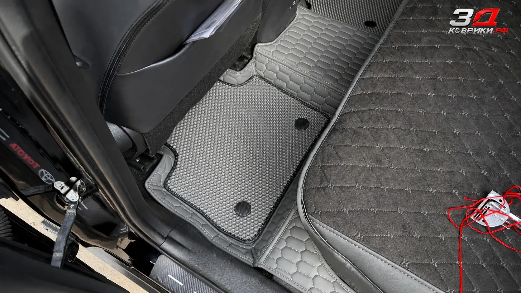 3D коврики RAV4, готовый комплект