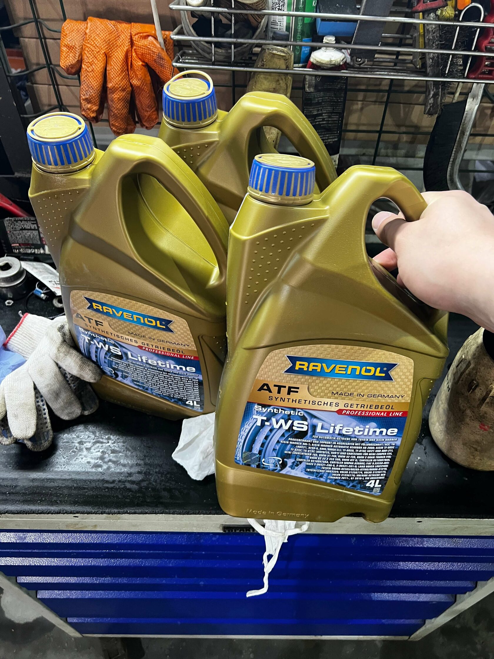 Volvo XC40 аппаратная замена масла