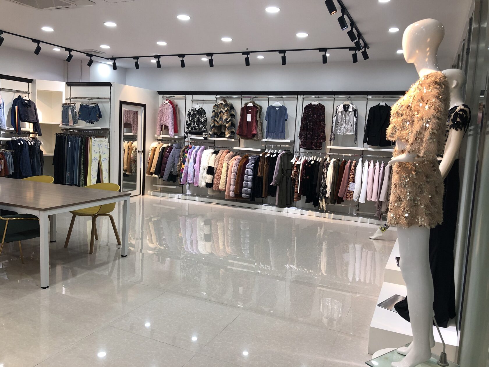 Торговая мебель Калининград