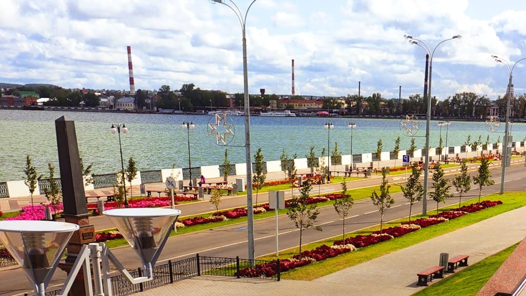 Набережная Ижевского пруда