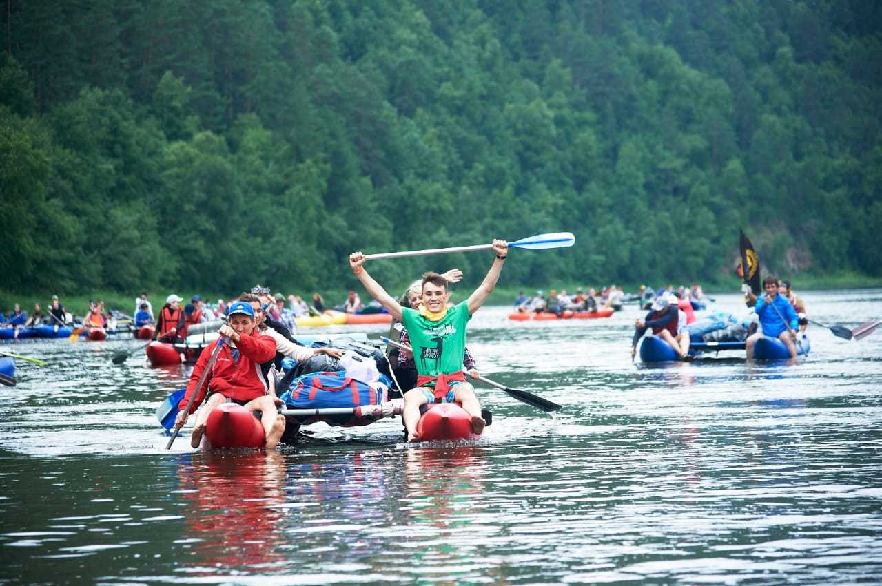 Сплав 17 августа. Сплав 17 августа. Сплав 17 августа. Река реж сплав. Илеть катамаран.