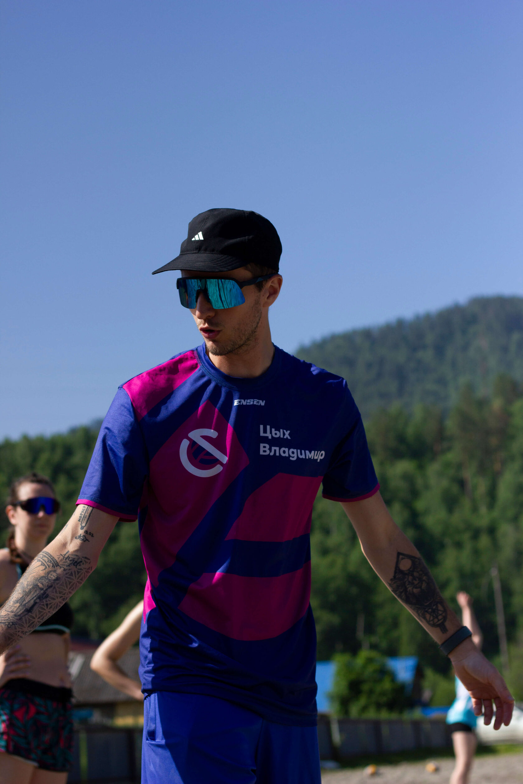 тренер по пляжному волейболу, тренер с головой, крутой тренер