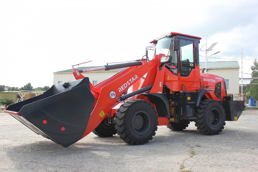 Фронтальный погрузчик redstar 3000. Фронтальный погрузчик redstar. Фронтального погрузчика redstar zl30s. Погрузчик редстар 2500gt. Фронтальный погрузчик redstar 3000gt.