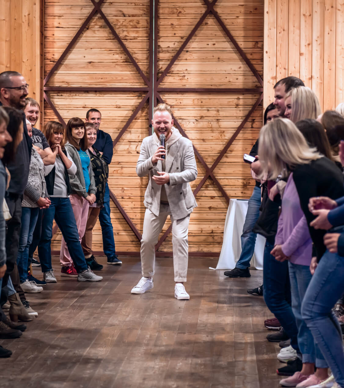 ведущие красноярск, ведущий красноярск, топ 15 ведущий красноярск, топ ведущих красноярск, ивент красноярск, event красноярск, эвент или ивент красноярск, организация эксклюзивных корпоративов, корпоратив красноярск, ведущий на корпоратив красноярск, проведение корпоративов красноярск, банкетный зал для корпоратива красноярск