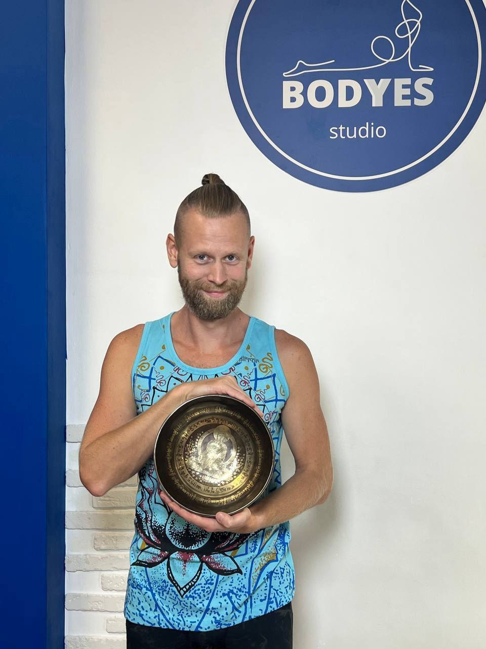 Алексей Горин — мастер поющих чаш и гонг-медитаций