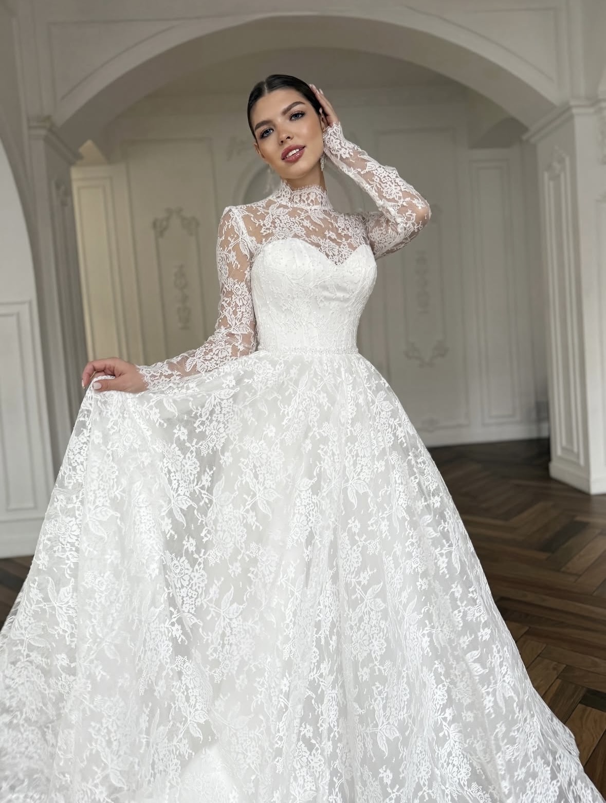 платье свадебное кружевное в прокат Батайск