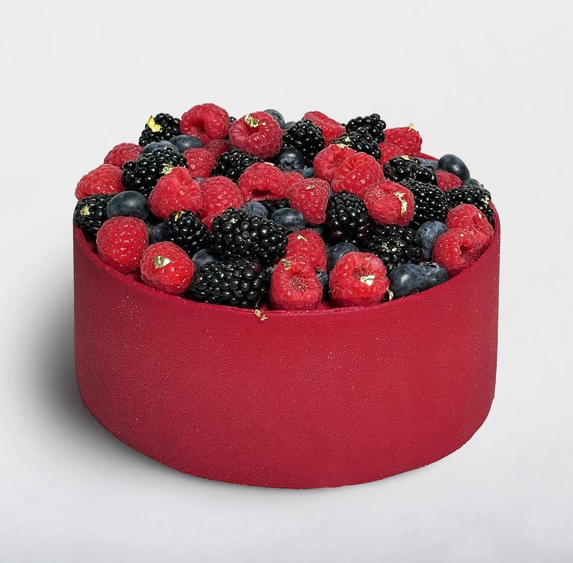 EN: cake delivery in Dubai for any day – gift a mousse cake just because AR: توصيل كيك موس في دبي لأي يوم – هدية بدون مناسبة RU: доставка торта в Дубае — муссовый торт без повода