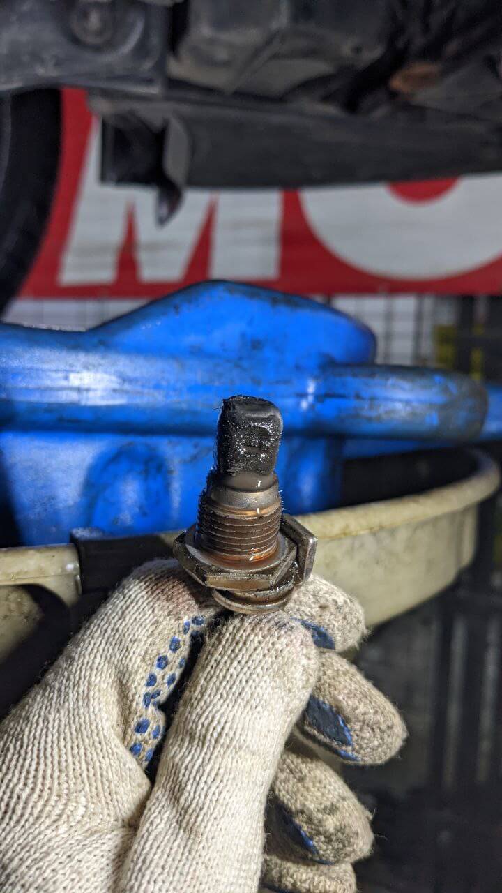 Магнит сливной пробки АКПП A6MF1