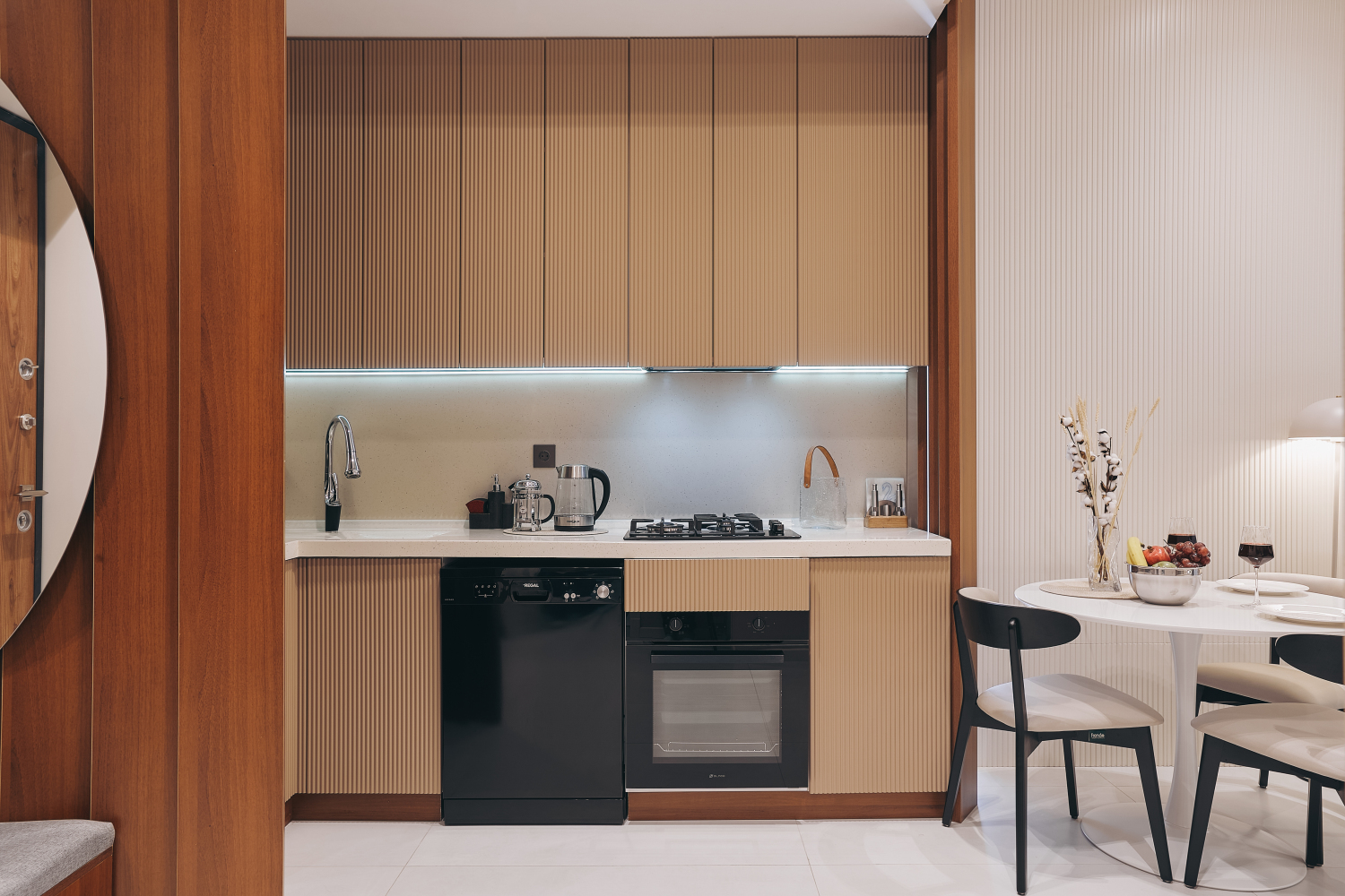Оборудованная кухня MALIBO RESIDENCE
