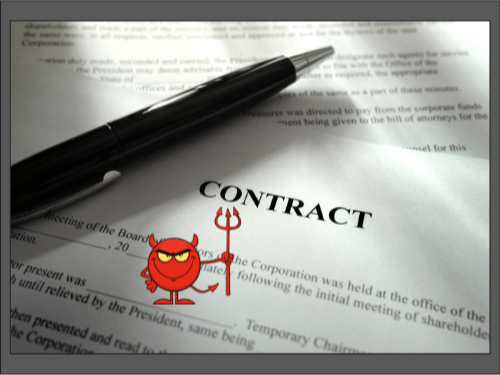 Ручка лежит на бумаге с надписью «Contract», рядом изображён мультяшный чёртик с трезубцем.