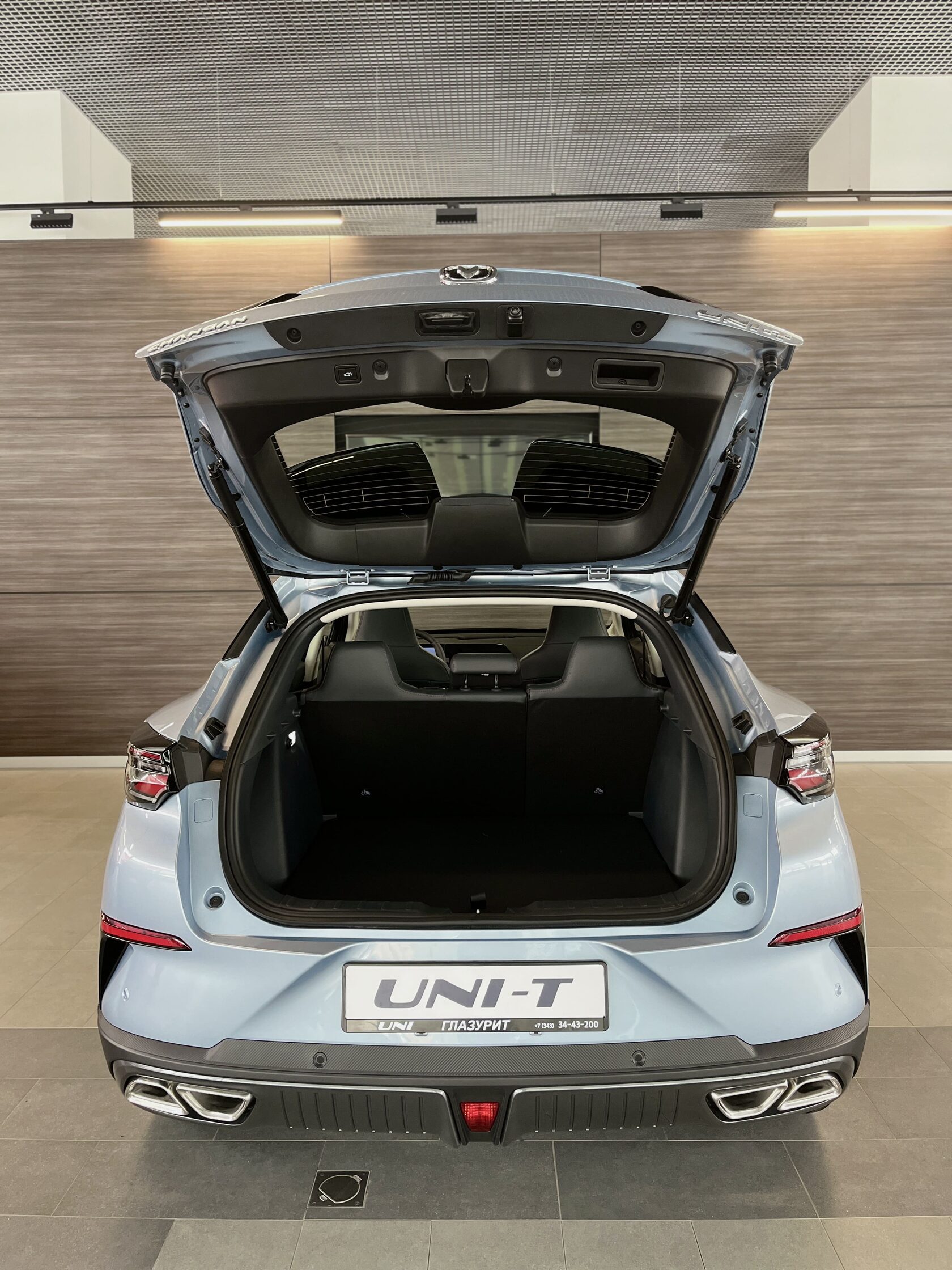 UNI-T Light Blue