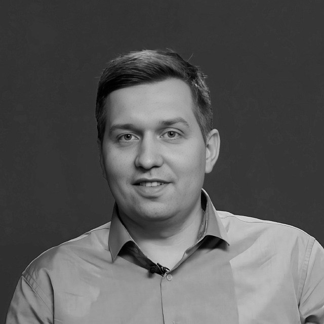 Евгений Николаев