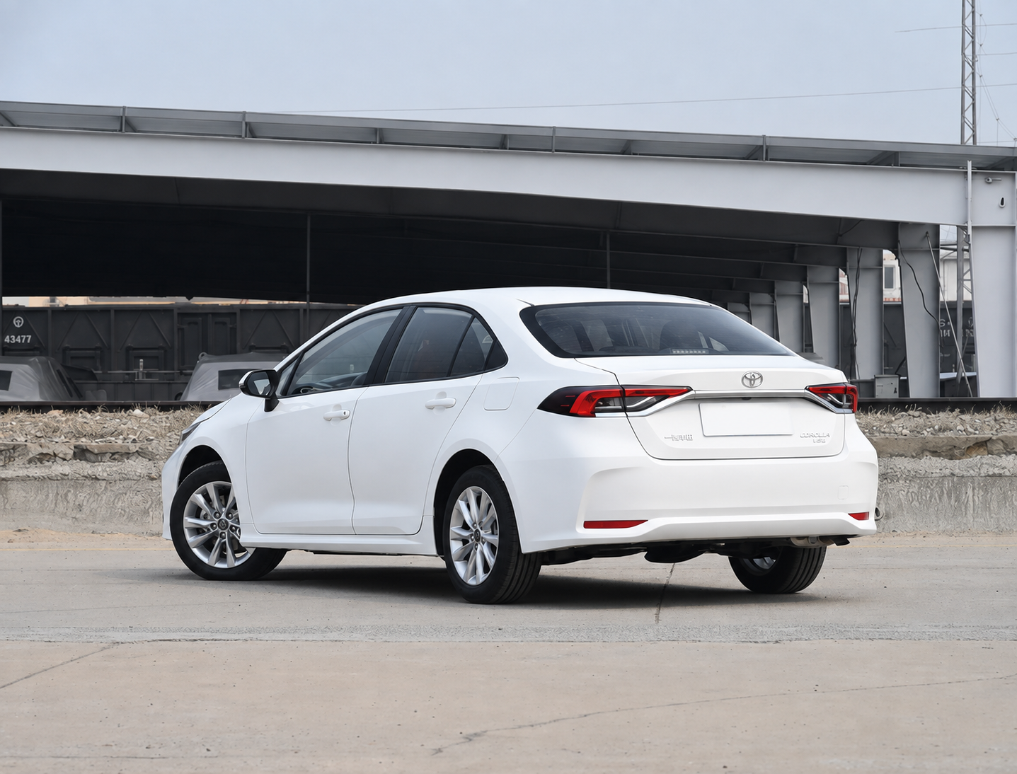Toyota Corolla 2026 — светодиодная оптика
