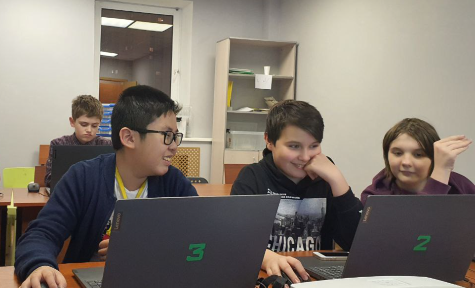 Python в Minecraft: программируй на Питоне — открой Майнкрафт заново
