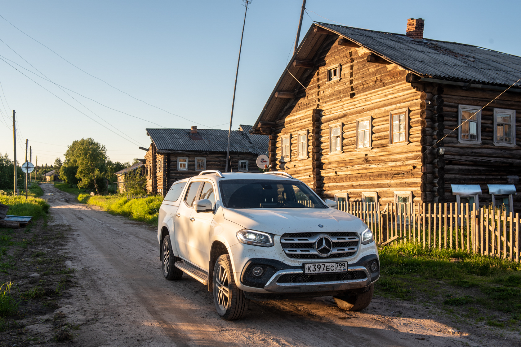 Mercedes-Benz X-класс и самая красивая деревня России Кимжа