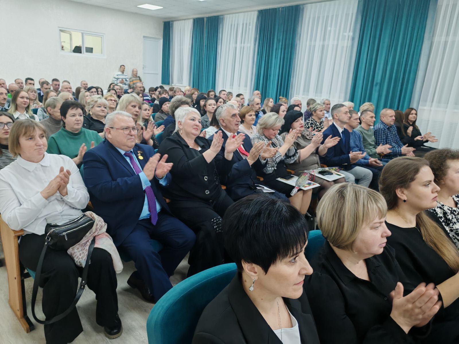 ОМКК с Днём работников сельского хозяйства и перерабатывающей промышленности!