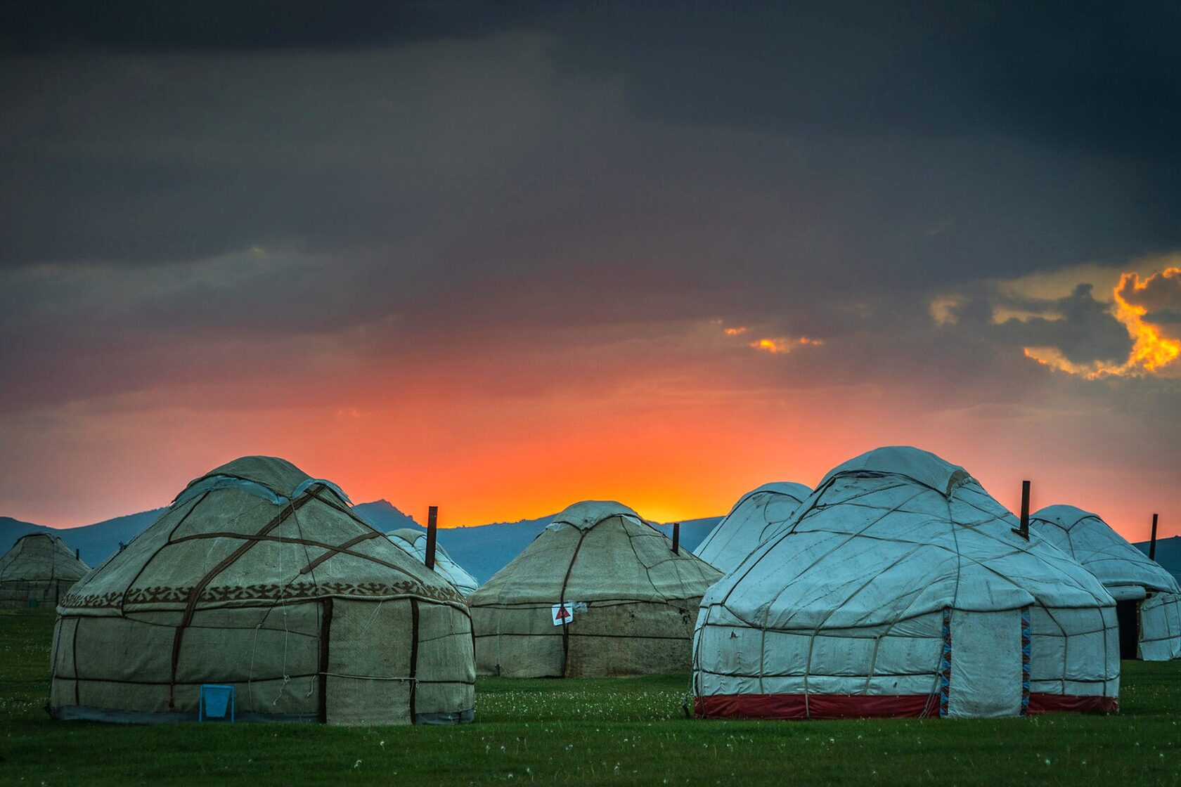 Yurt camps on the jailoo