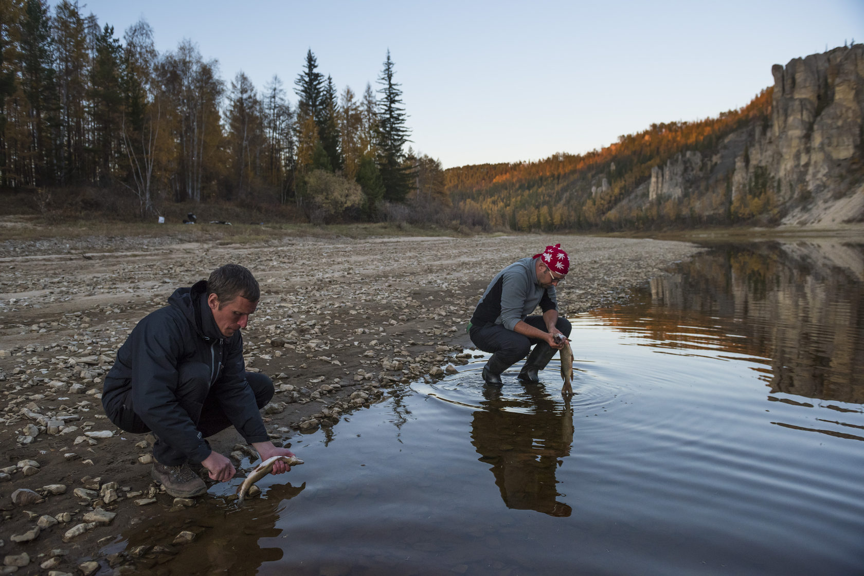 Рыбалка на реке синяя Якутия