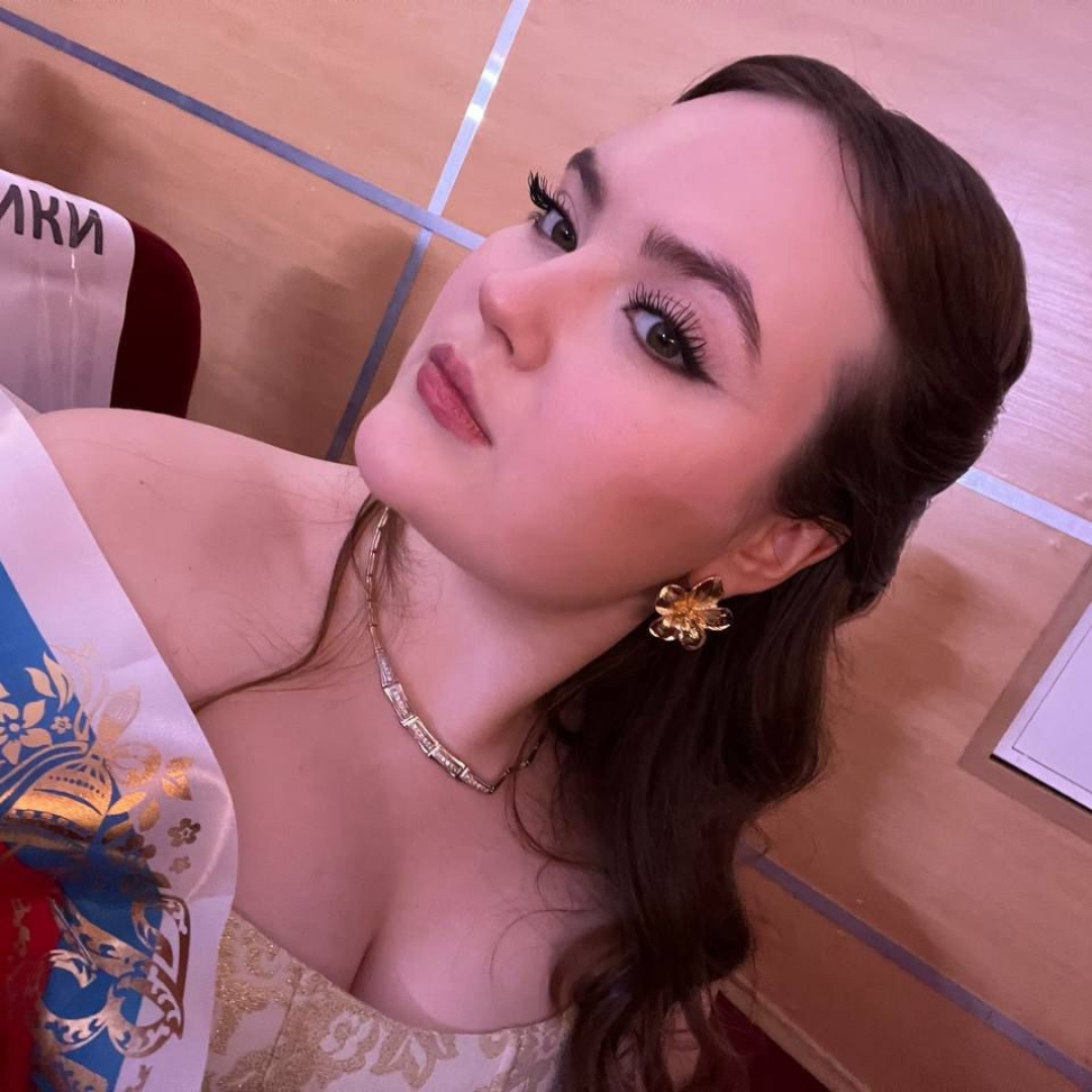 Молшук Арина — ученица репетитора по подготовке к ЕГЭ в Раменском, поступила в Российскую правовую академию Минюста РФ на правовое обеспечение национальной безопасности