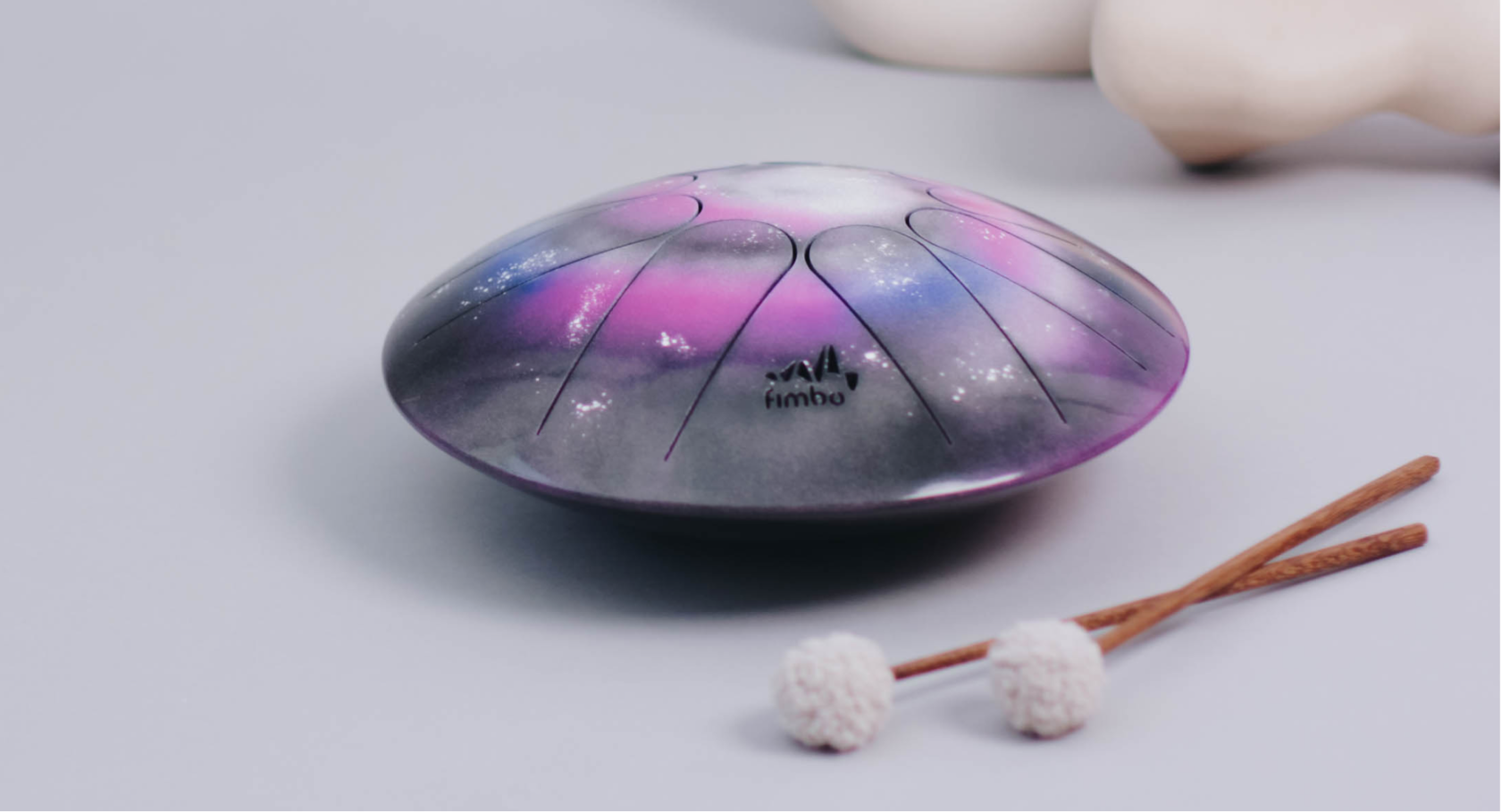 Фимбо Галактика. Тональный язычковый барабан, похожи на глюкофон и ханг