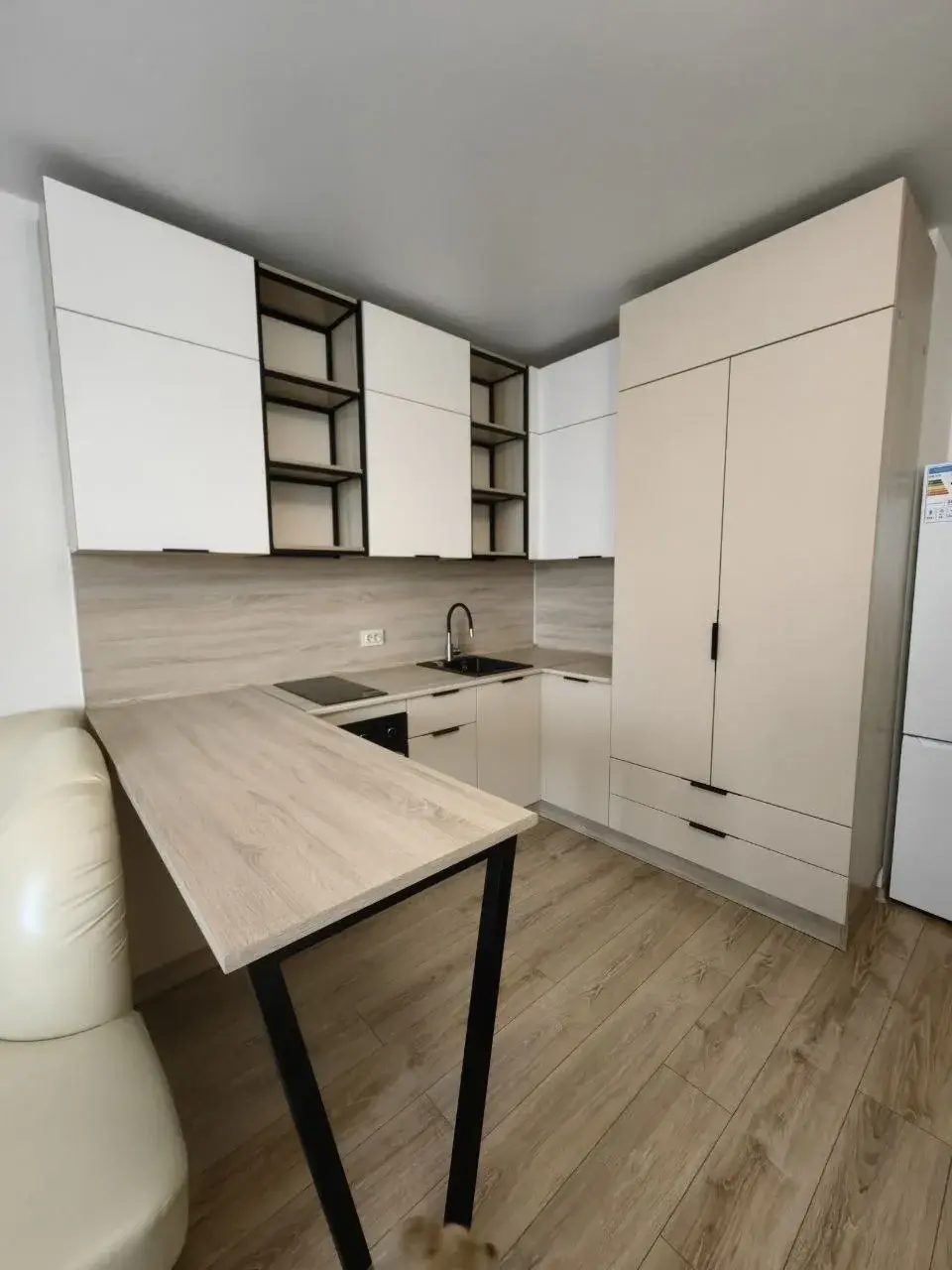 Photo 12