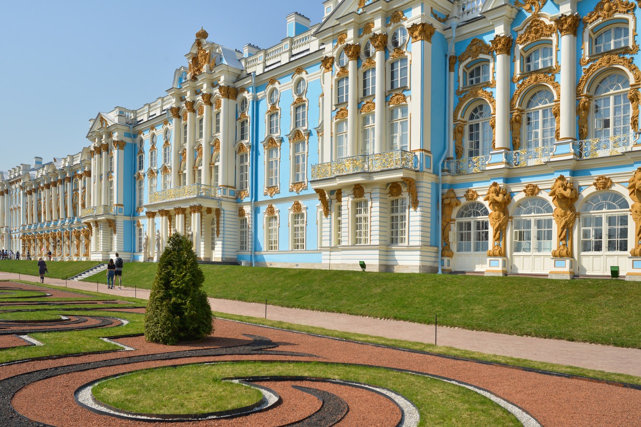 Екатерининский дворец растрелли парк. Пушкин екатерининский дворец парковки. Пушкин екатерининский дворец. Пушкин екатерининский дворец. Екатерининский дворец школа 106 в екатеринбурге.