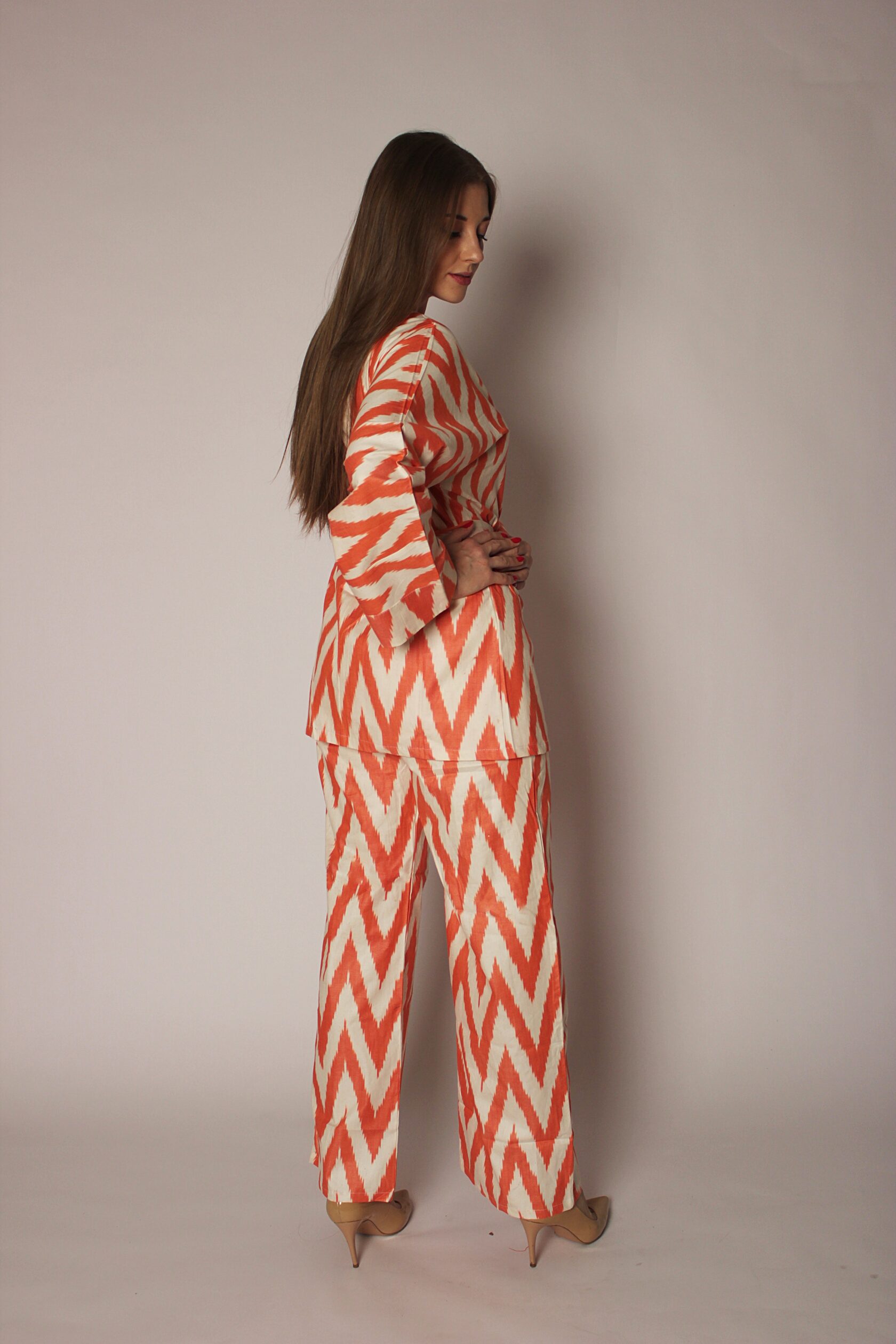 Халат, кимоно, костюм женский. Купить в магазине navigatore. На сайте, озон (ozon), маркете. В москве, спб, по всей россии. Красивый, модный, пляжный, удобный, домашний (home), турецкий, узбесккий, премиум, натуральный, восточный, оранжевый.